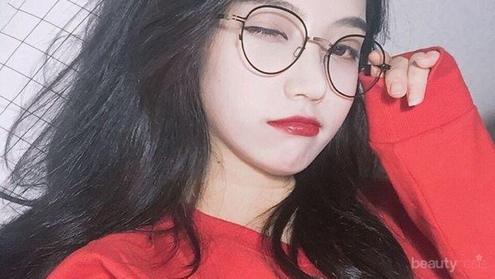 Girls, Ini Dia Rekomendasi Lipstik Merah yang Cocok untuk Pemula! Girls, Ini Dia Rekomendasi Lipstik Merah yang Cocok untuk Pemula!