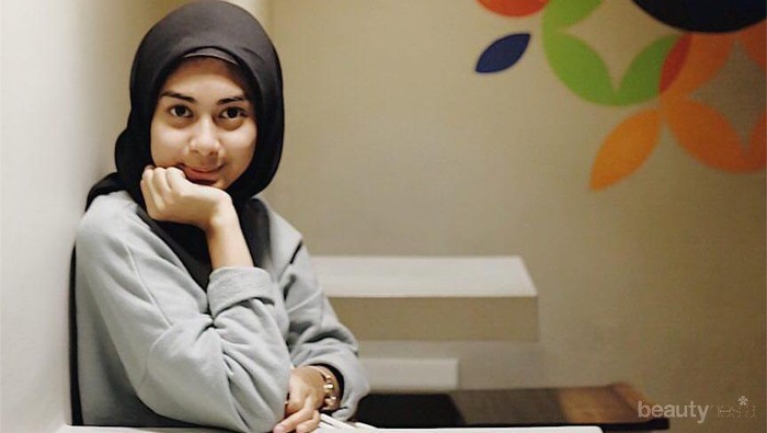 Anti Ribet, Style Hijab Casual Dianty Annisa Berikut Cocok Banget Ditiru Remaja!