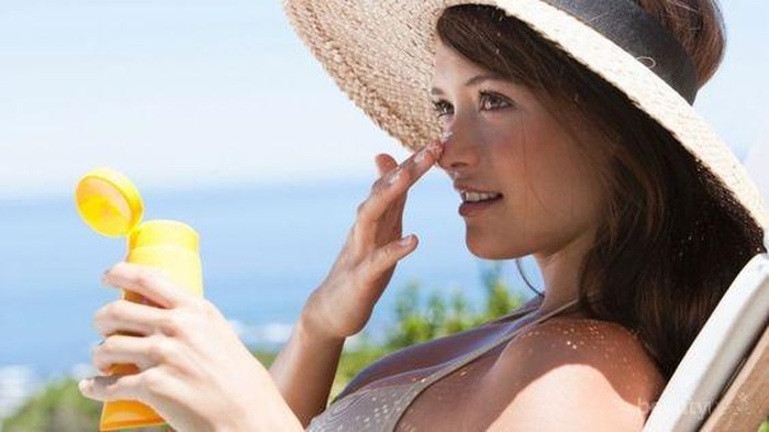5 Sunscreen Ini Cocok dan Terjangkau Banget Untuk Kulit Berjerawat!