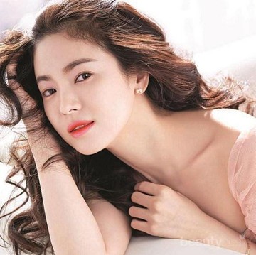 img-title Contek Yuk, Ternyata Ini Skincare Andalan Wanita Korea Agar Tetap Awet Muda!