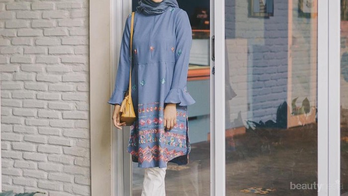 Ladies, Begini Cara Memadu Padankan Busana Atasan Tunik untuk Hijabers!