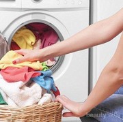 Hati-hati, Ladies! 5 Barang Ini Sebaiknya Enggak Masuk ke dalam Mesin Cuci Kamu!