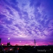 Diramalkan akan Menghadapi Bencana, Tengok Momen saat Langit Jepang Berubah Warna