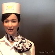 Merencanakan Menginap di Hotel? Tengok Uniknya Hotel Robot di Jepang Ini!