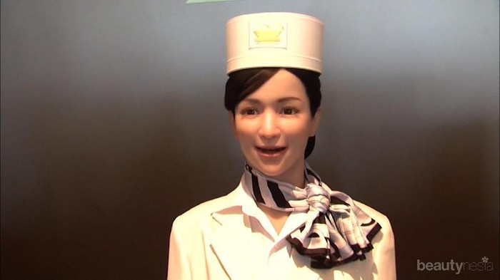 Merencanakan Menginap di Hotel? Tengok Uniknya Hotel Robot di Jepang Ini!