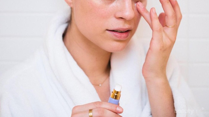 Produk Eyecream Pilihan Khusus Buat Kamu yang Punya Masalah Dark Circle Eye dan Kerutan