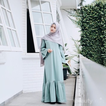 Lagi Hits, Style Kondangan Hijab dengan Gamis Ini Terlihat Simple dan Kekinian di Tahun Ini