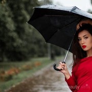 Mau Tetap Pakai Wardah Saat Musim Hujan? Ini Pilihan Produk Anti Luntur yang Paling Tepat!