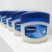 #FORUM Sis...Bener gak sih Vaseline Petroleum Jelly bisa Menebalkan Alis?