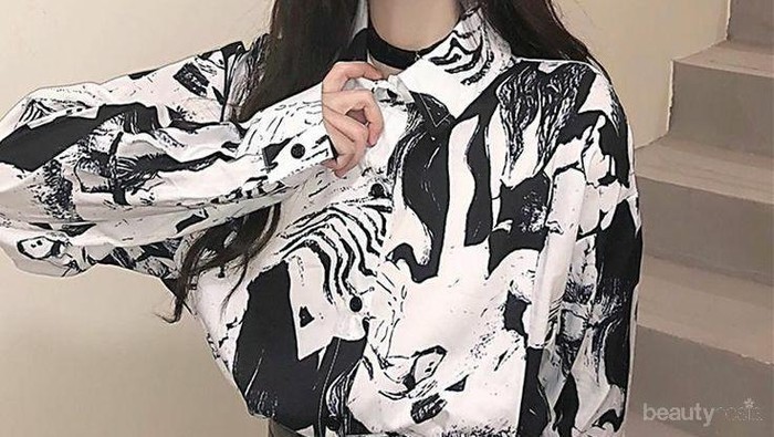 Tips Mix and Match Kemeja Motif Abstrak yang Bikin Penampilanmu Stunning Tips Mix and Match Kemeja Motif Abstrak yang Bikin Penampilanmu Stunning