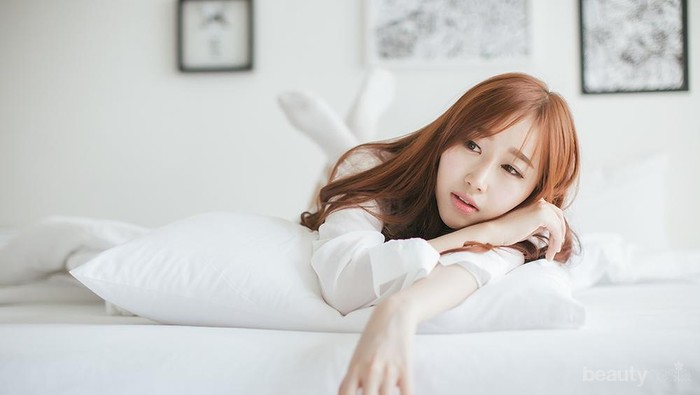 Hiii, 3 Hal Ini Bisa Terjadi Pada Kulitmu Jika Lupa Hapus Makeup di Malam Hari!