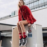 Bikin Pengen Tampil Stylish, 5 Film Bertema Fashion Ini Wajib Kamu Tonton!