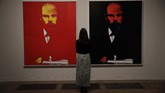 FOTO: 'Menyapa' Andy Warhol di London Pameran Andy Warhol di London digelar untuk mengenal lebih jauh pribadi dan latar belakang salah satu seniman paling populer di abad ke-20 tersebut.