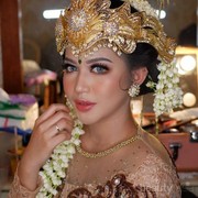 Tengah Hamil 7 Bulan, Berikut Potret Cantiknya Istri Young Lex!