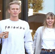Jadi Pacar Baru Miley Cyrus, Ini Fakta Menarik Cody Simpson