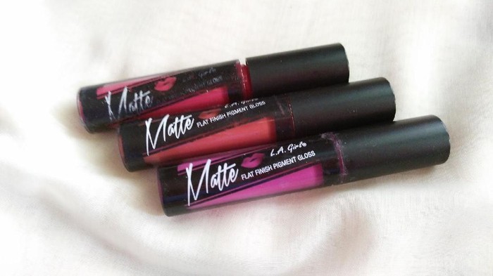 Intip Yuk Beberapa Merek Lipstick Luar Terbaik di bawah 100k! Intip Yuk Beberapa Merek Lipstick Luar Terbaik di bawah 100k!