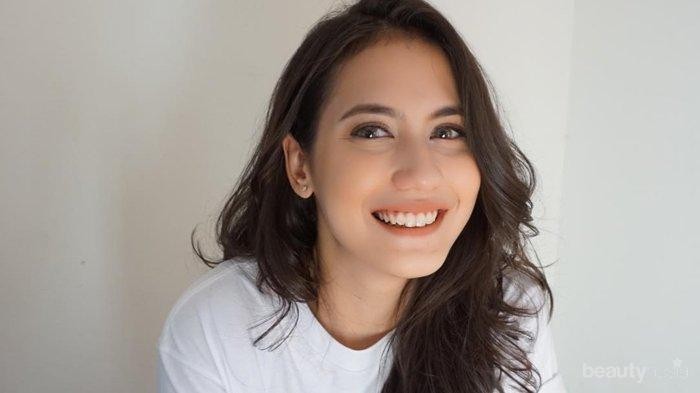 Tak Perlu Sulam Alis! Para Selebriti Indonesia Berikut Tampil Cantik dan Pede dengan Alis Naturalnya! Tak Perlu Sulam Alis! Para Selebriti Indonesia Berikut Tampil Cantik dan Pede dengan Alis Naturalnya!