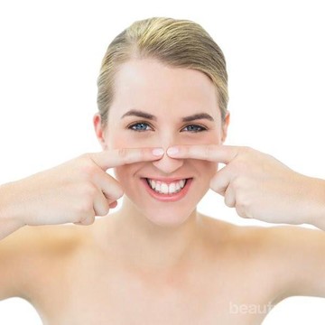 Cara Jitu Mengeluarkan Komedo Tanpa Harus Facial Ke Salon, Coba Sendiri Yuk!