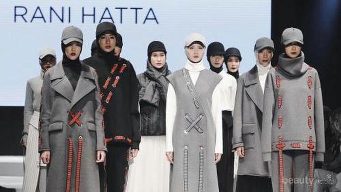 Kamu Harus Bangga, 5 Desainer Hijab Indonesia Ini Sukses Mendunia!