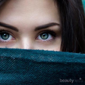 img-title Beberapa Cara yang Bisa Kamu Lakukan Agar Tak Ada Lagi Kesalahan Saat Menggambar Alis