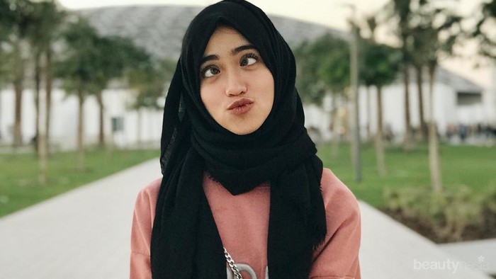 Shirin Al Athrus, Selebgram Hijabers Remaja Yang Outfitnya Anak Muda Banget