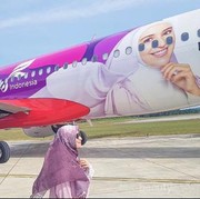 Wajahnya Terpampang di Badan Pesawat, Ini Respon Shireen Sungkar
