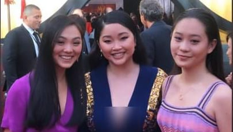 Jet Li mengajak serta kedua putri cantiknya ke premiere film Mulan. Ternyata, salah satu putrinya menjadi alasan Jet Li main di film ini.