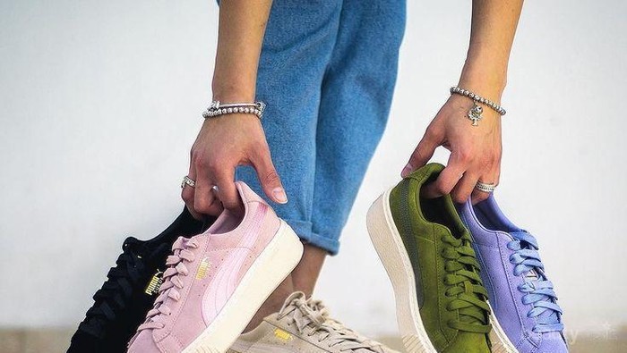 Wajib Punya! Ini Koleksi 4 Sneakers yang Bikin Kamu Makin Fashionable