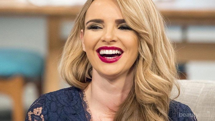 Jangan Langsung Panik, 6 Cara Ini Langsung Ampuh Menangani Make Up Kamu yang Oksidasi