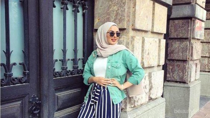 Tips Memadukan Celana Motif Garis Untuk Hijabers Bertubuh Pendek Supaya Terlihat Jenjang