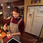 Pintar Masak, 4 Idol Korea Ini Jadi Sosok yang Siap Bangun Rumah Tangga
