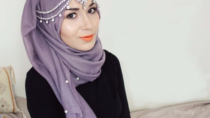 Biar Makin Eksis, Coba Pakai Headpiece Untuk Look Hijab Saat ke Kondangan