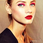 Begini Caranya untuk Tampil Cantik dengan Makeup Cerah Menggunakan Color Block Makeup Look