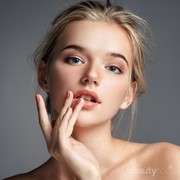 Buat Sendiri yuk! Ini Resep Lip Scrub Bahan Alami Terbaik yang Bisa Kamu Bikin di Rumah!