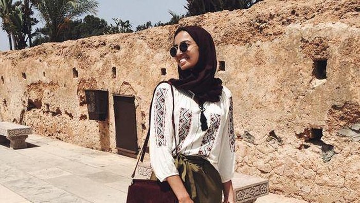 Ini Dia Beberapa Inspirasi Tampilan untuk Liburan dari Para Fashion Hijabers
