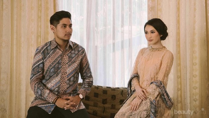 Biar Enggak Monoton Itu-itu Saja, Ini Inspirasi Kondangan Couple yang Bisa Banget Kamu Contek!