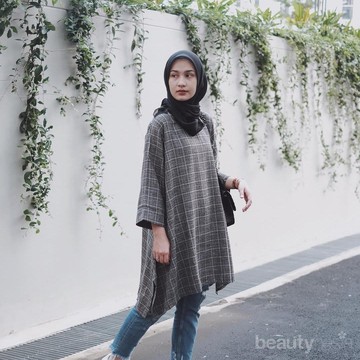 img-title Motif-motif Atasan Hijab Ini Lagi Populer dan Banyak Dicari Para Hijabers, Lho!