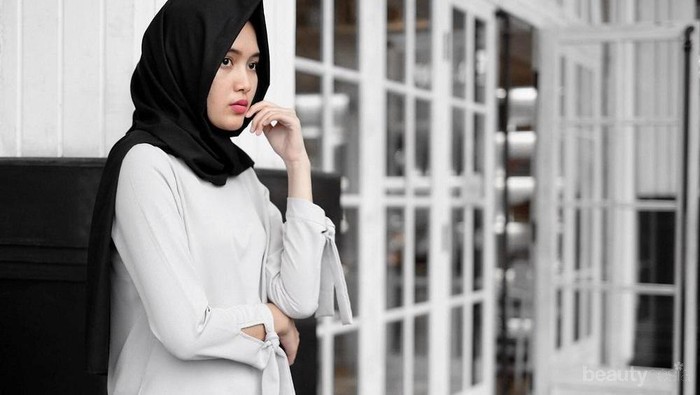 Jangan Takut Kantong Jebol, 4 Rekomendasi Online Shop Atasan Baju Ini Harganya di Bawah Rp 150.000!