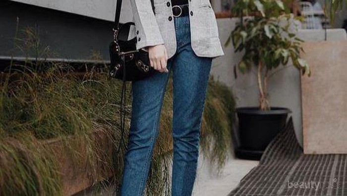 Blazer untuk Tampilan Hits ke Kampus Khusus untuk Para Hijabers!