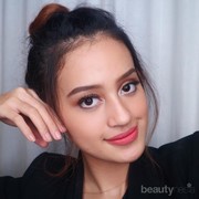 Rekomendasi Merek Peach Color Corrector Paling Ampuh Menutupi Undereye dengan Sempurna