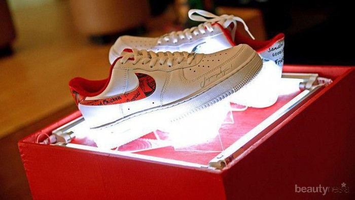 Berkolaborasi dengan 4 Desainer Lokal, KFC Indonesia Luncurkan Sneaker dan Streetwear