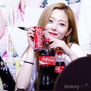 Ladies, masa sih minum soda bikin darah menstruasi lebih lancar keluarnya?