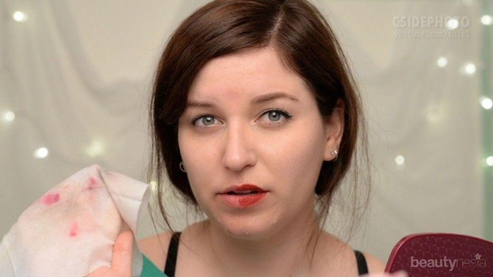 Tak Disangka! Ternyata Ini Alasan Mengapa Tisu Pembersih Wajah Berbahaya Bagi Kulit