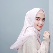 Foto-foto Ini Buktikan Hamidah Rachmayanti Sudah Cantik Tanpa Make Up Sejak Zaman Sekolah Dulu!