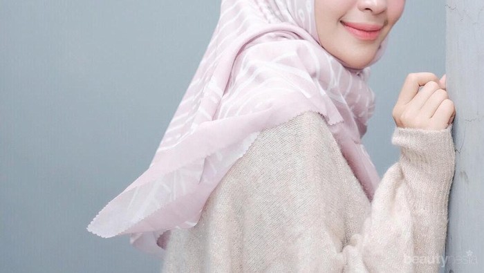 Foto-foto Ini Buktikan Hamidah Rachmayanti Sudah Cantik Tanpa Make Up Sejak Zaman Sekolah Dulu!