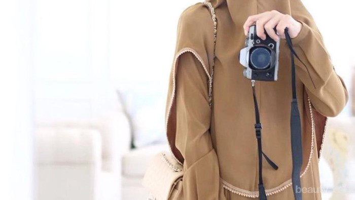 Beginilah Tutorial Memakai Hijab Syar'i yang Cocok untuk Remaja Tanpa Terkesan Tua