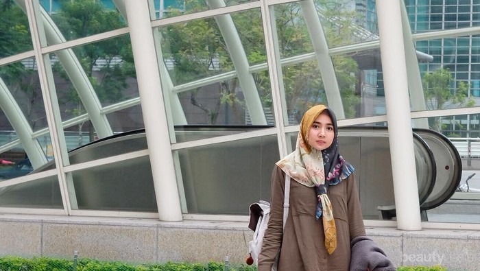 Masih Hits Hingga Kini, Padukan Celana Kulot dengan Model Tunik Seperti Ini!