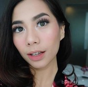 Wah, Ini Dia Eyeshadow Lokal di Bawah 50K yang Punya Pigmentasi Juara! Sudah Coba Ladies???