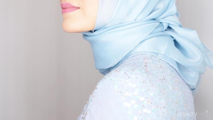 Agar Tetap Terlihat Awet Muda, Gaya Hijab Ini Wajib Untuk Kamu Pilih