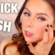 Punya Lipstik Tak Terpakai? Ubah Saja Menjadi Cream Blush dengan Cara Ini!